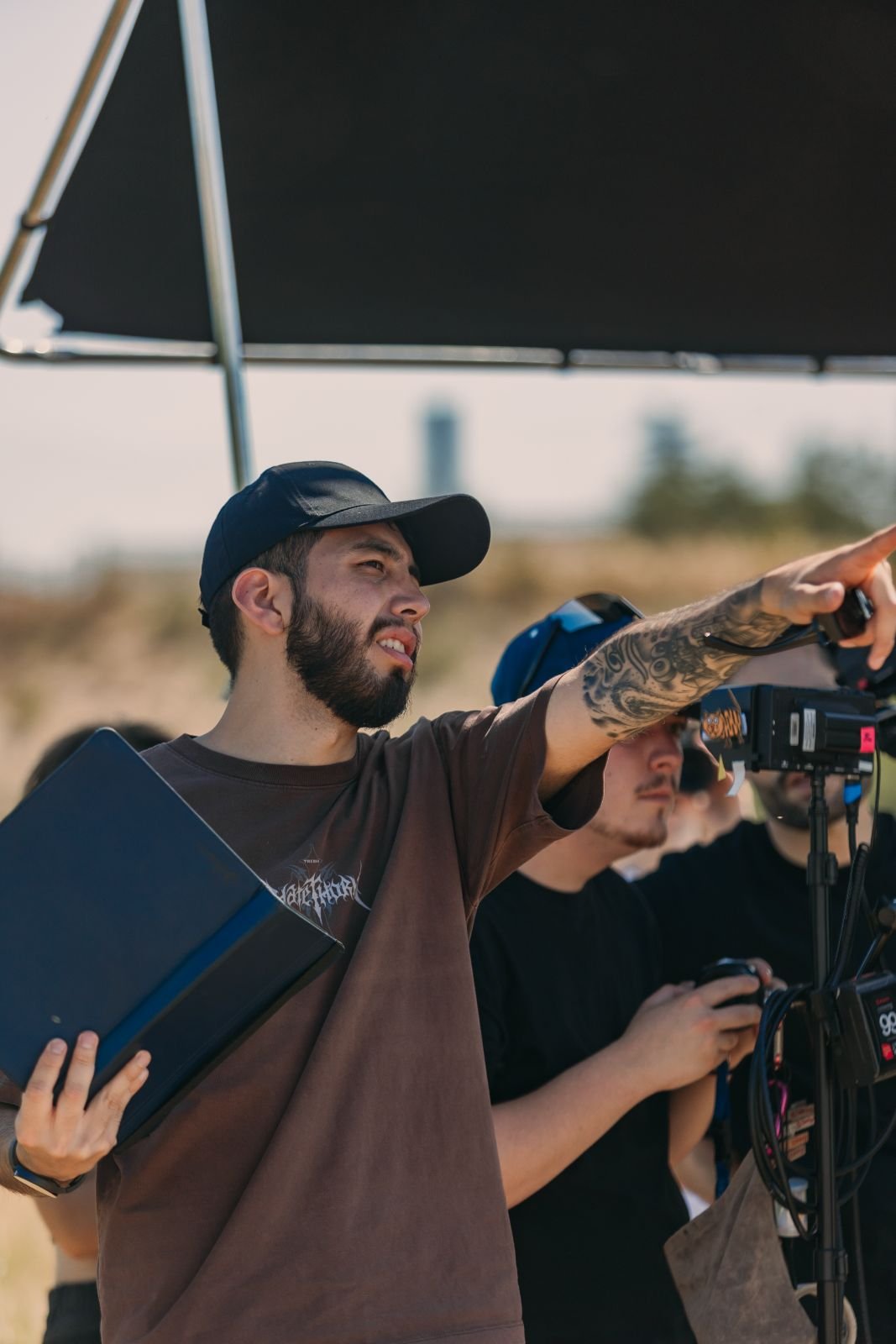 Leo Rojas dirigiendo en rodaje cinematográfico en la ESCAC, Barcelona (Foto 01)